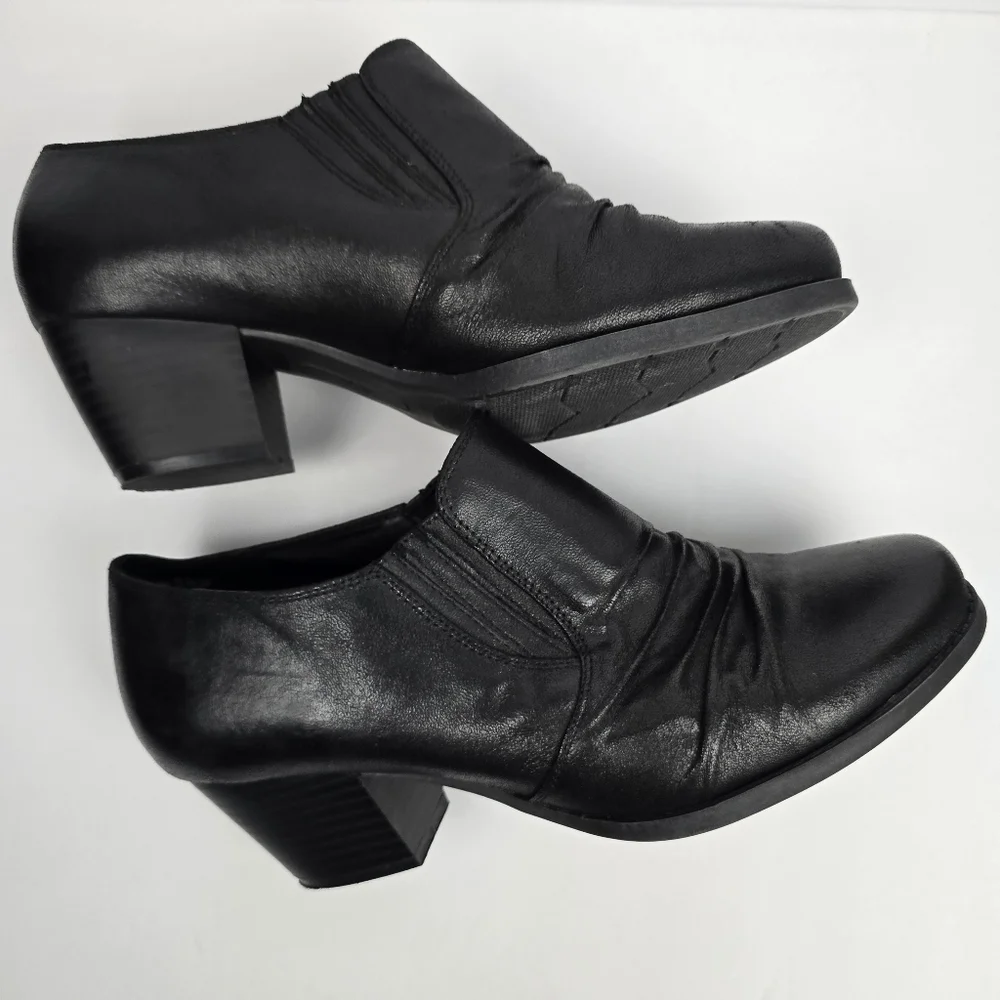 YUU Ranchen Low Rise Ankle Boots 2